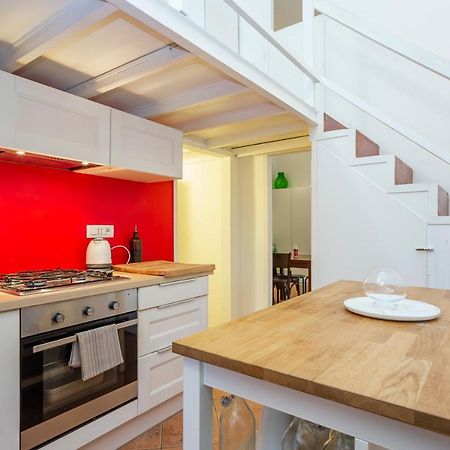 Flat In Isola De Castillia 22 Милано Екстериор снимка