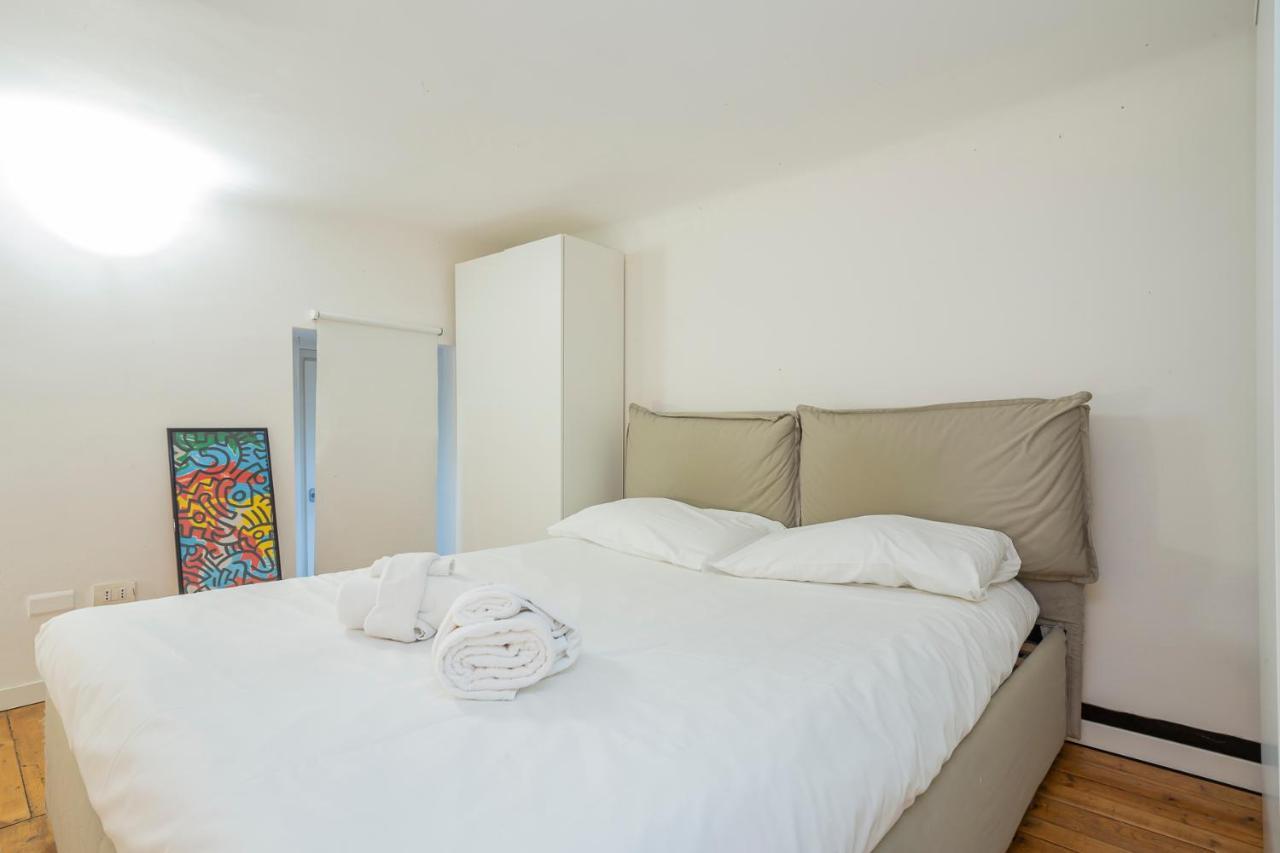 Flat In Isola De Castillia 22 Милано Екстериор снимка