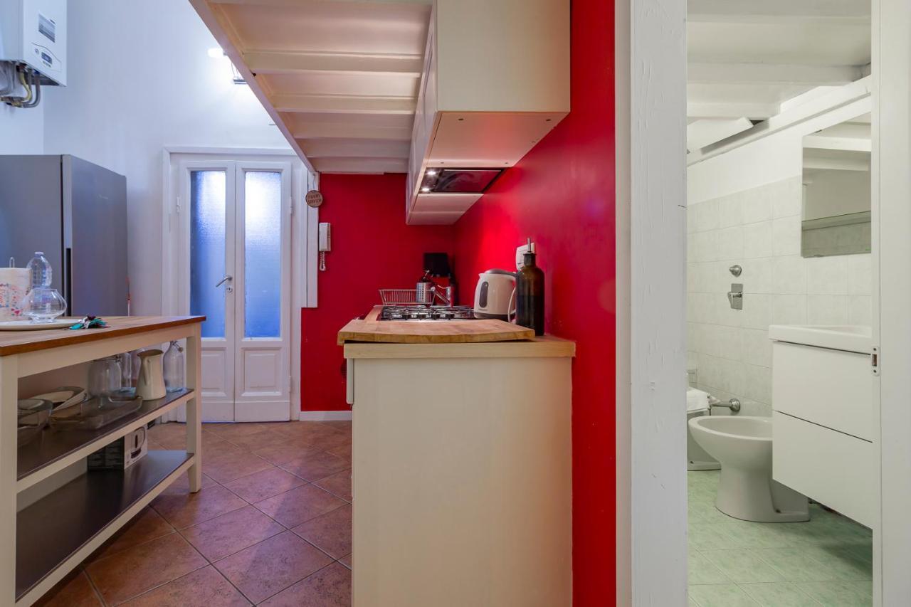 Flat In Isola De Castillia 22 Милано Екстериор снимка